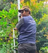 Pemasangan IP-CCTV di tiang lingkungan