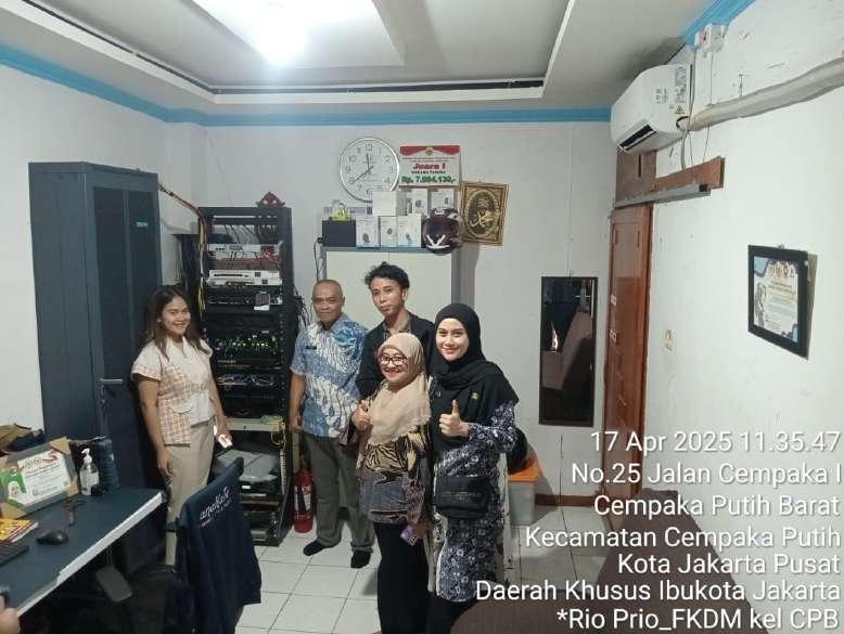 Kegiatan bersama klien instansi pemerintahan
